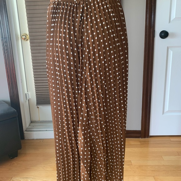 Zara Dotted Skirt - Picture 3 of 4